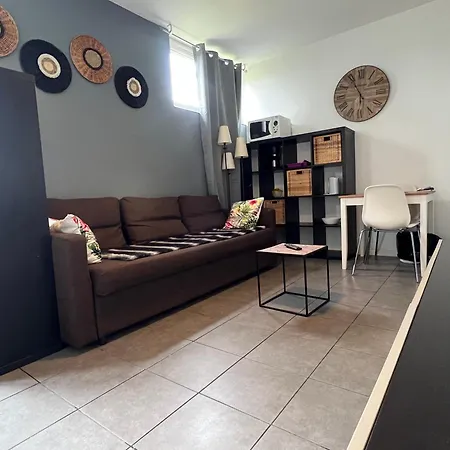 Chez Cyrille Luxembourg Parking Un-sejour-a-part Apartman Metz