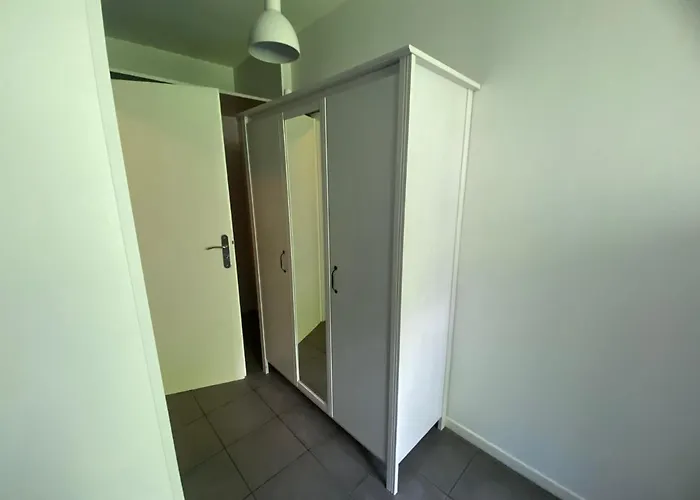 Апартаменты La Paille Luxembourg Parking Un-sejour-a-part *