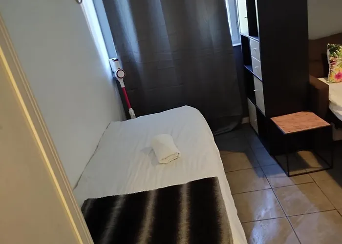 Апартаменты La Paille Luxembourg Parking Un-sejour-a-part