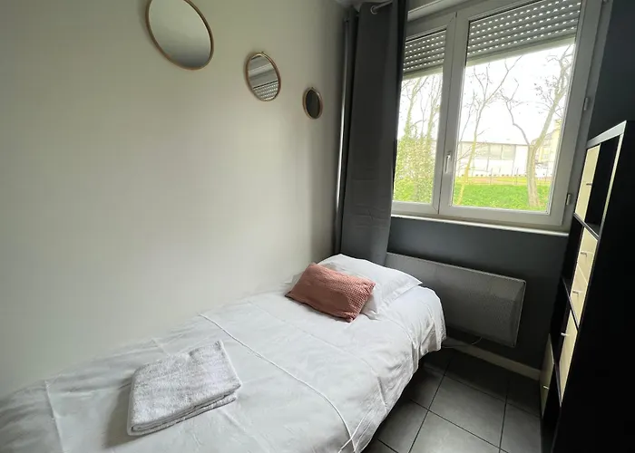 Апартаменты La Paille Luxembourg Parking Un-sejour-a-part